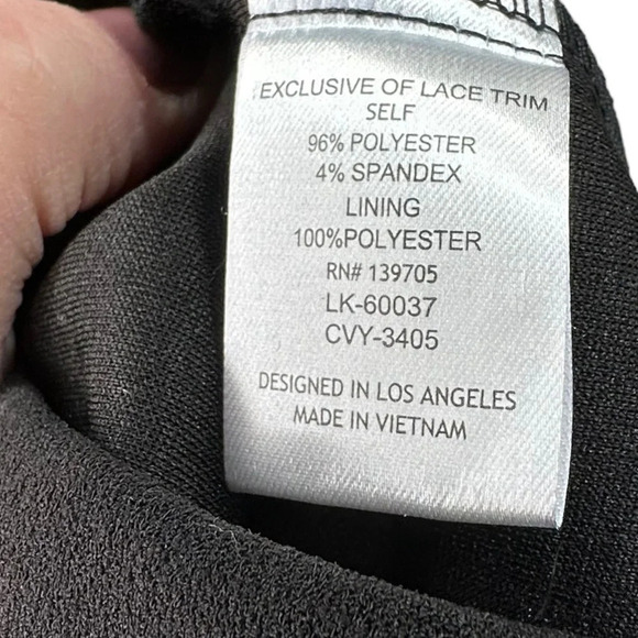 Emerald Sundae S black molded cup halter neck lace‎ cut out back jumpsuit - Picture 7 of 7